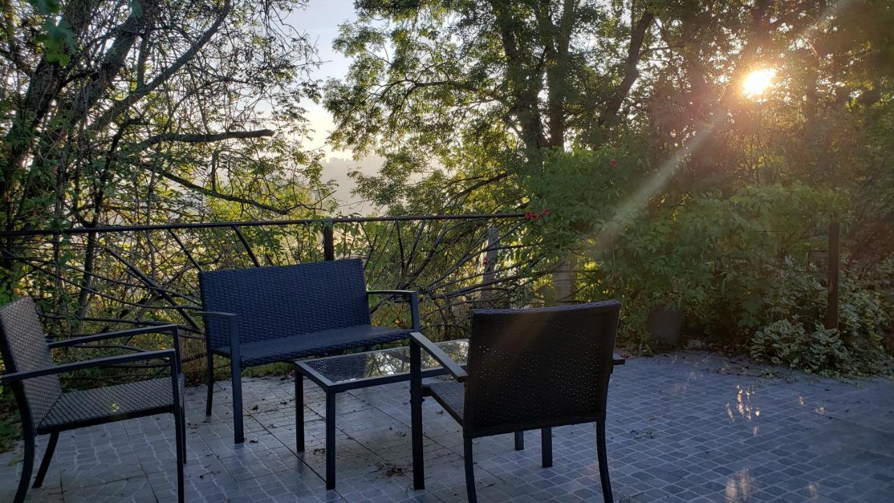 Iguerande Fenetre Sur Loire B&B 외부 사진