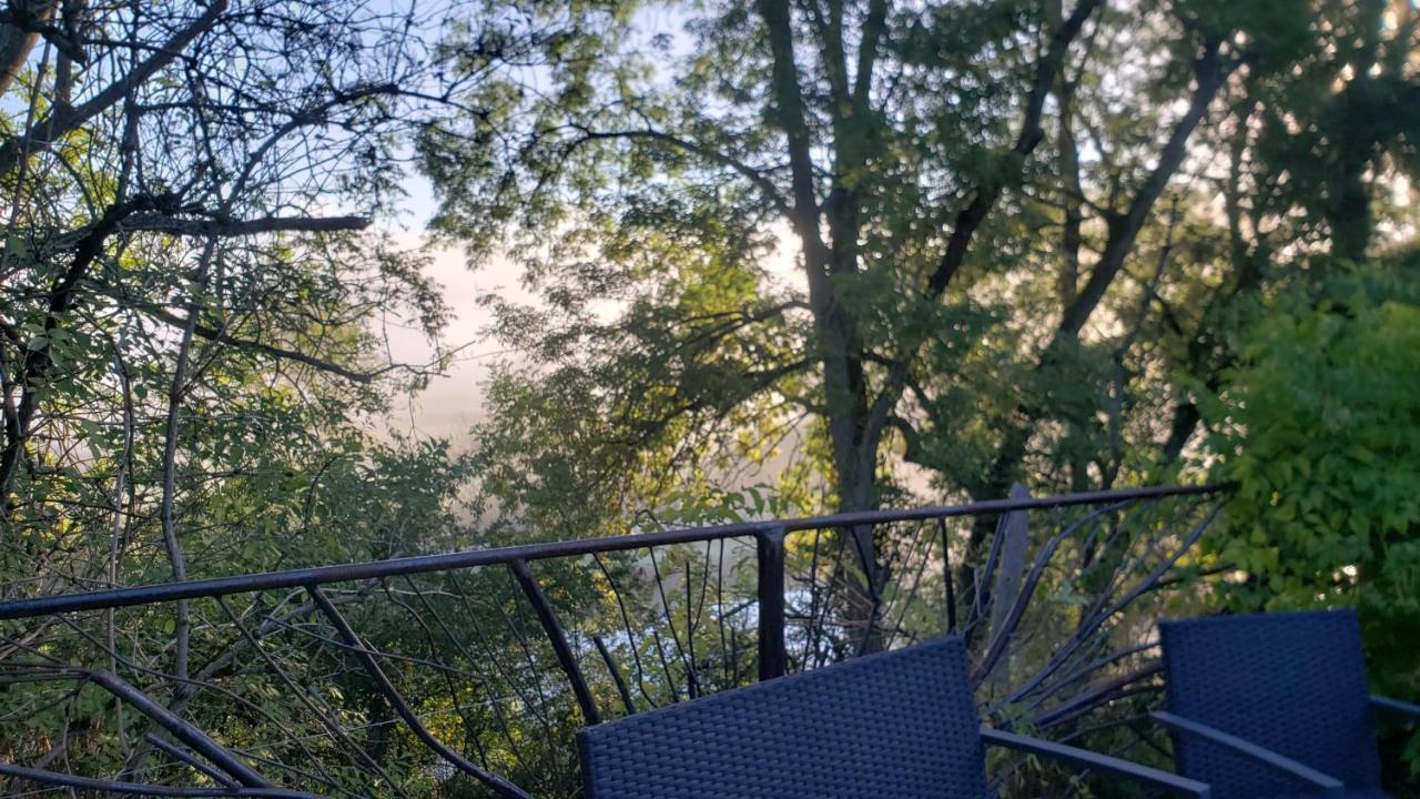Iguerande Fenetre Sur Loire B&B 외부 사진