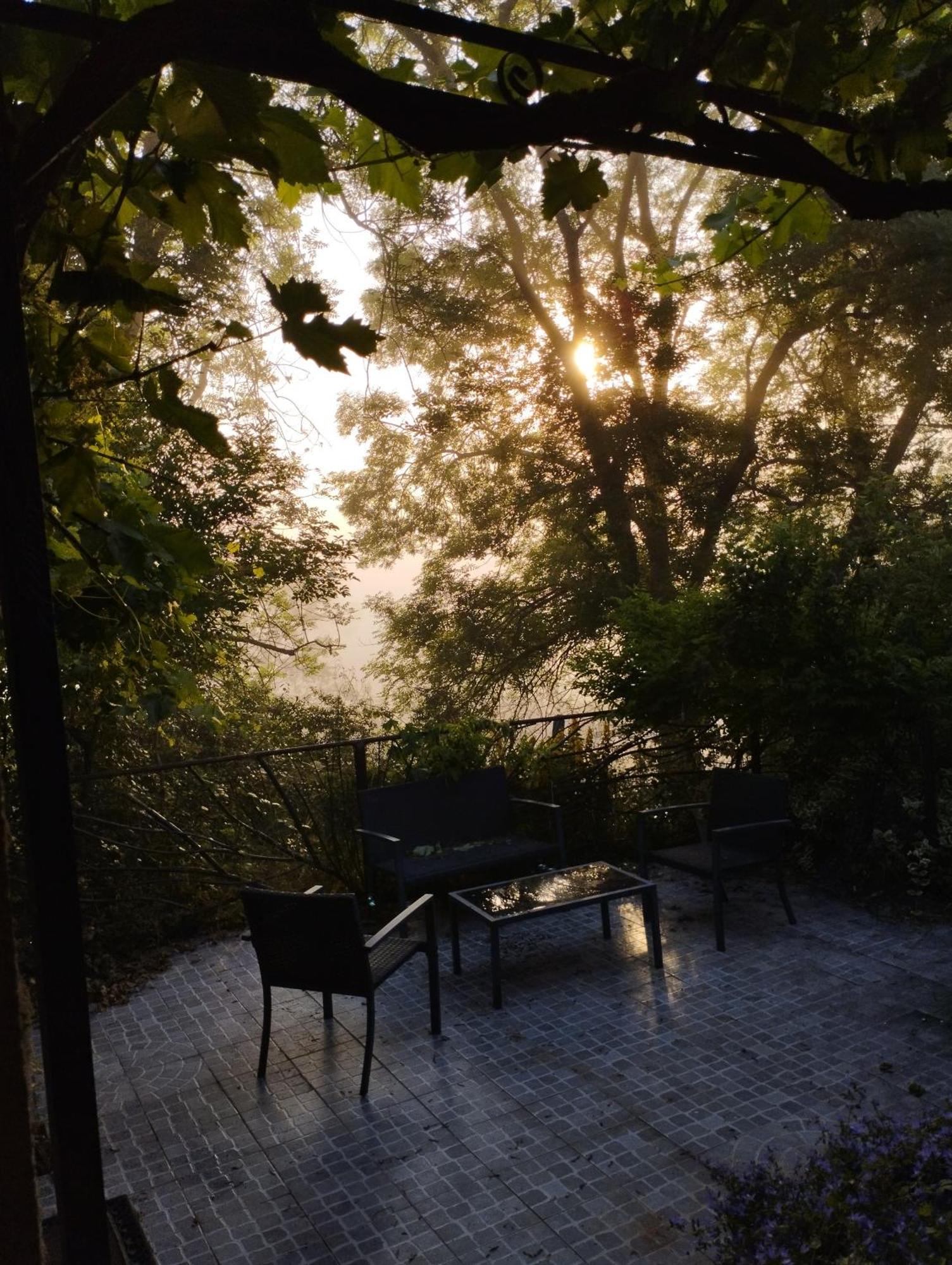 Iguerande Fenetre Sur Loire B&B 외부 사진